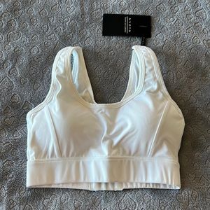 Nvgtn sports bra